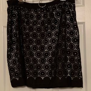 NWT! Venini Black & white skirt sz xl